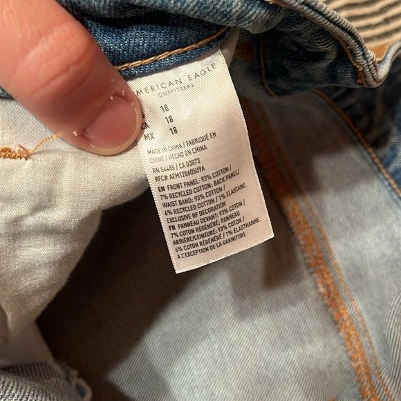 Women’s AE size 18 shorts - Picture 2 of 4